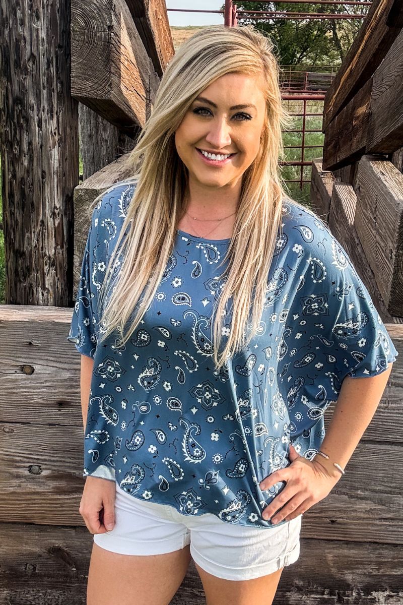 Sterling Kreek Pretty in Paisley Blue Top