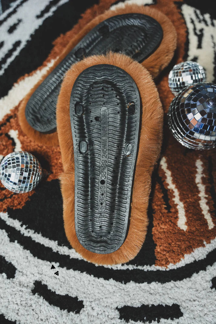 2 Fly Co. Home Buckles- Saddle