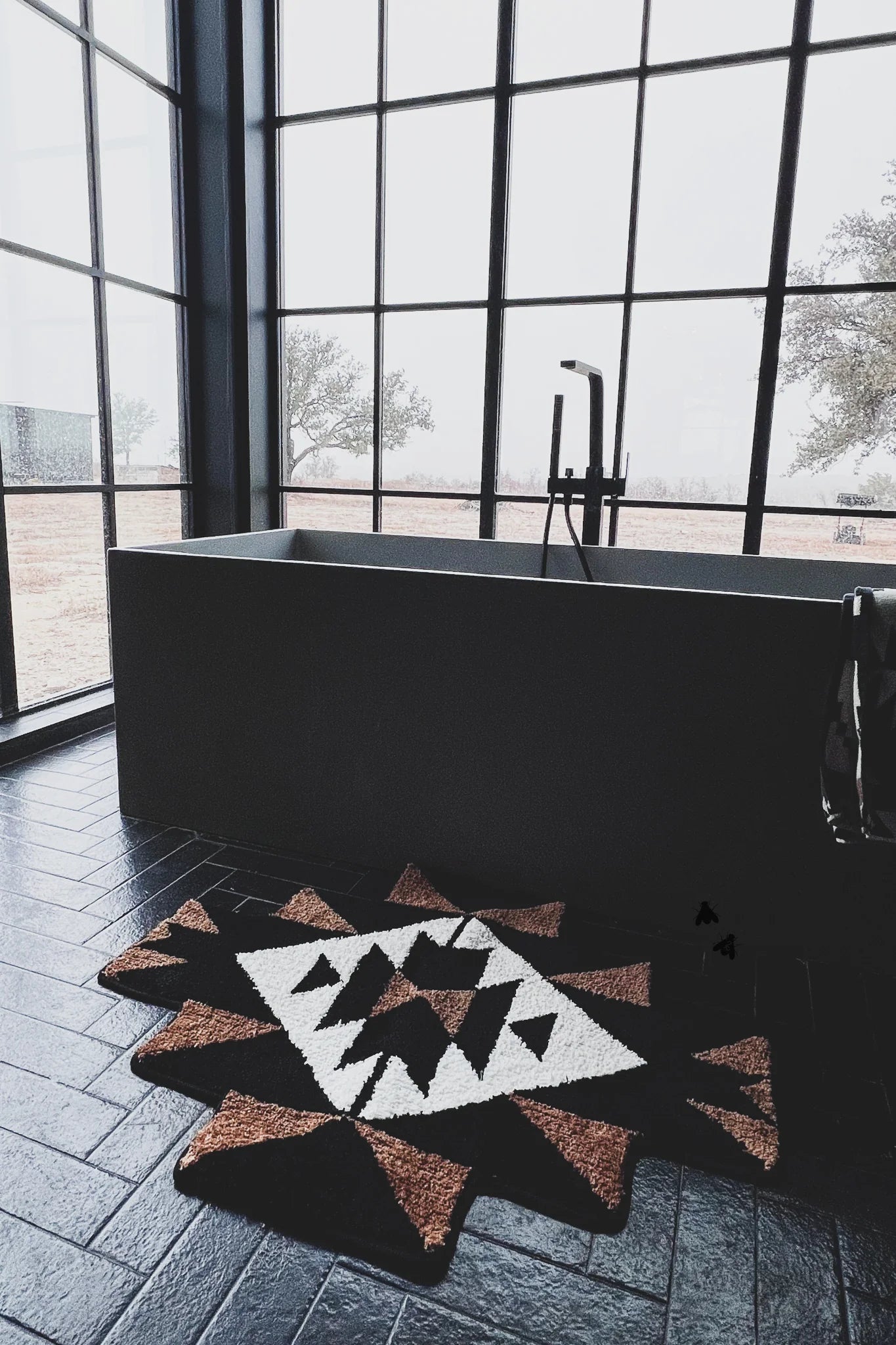 2 Fly Co. Rodeo Rug *Aztec