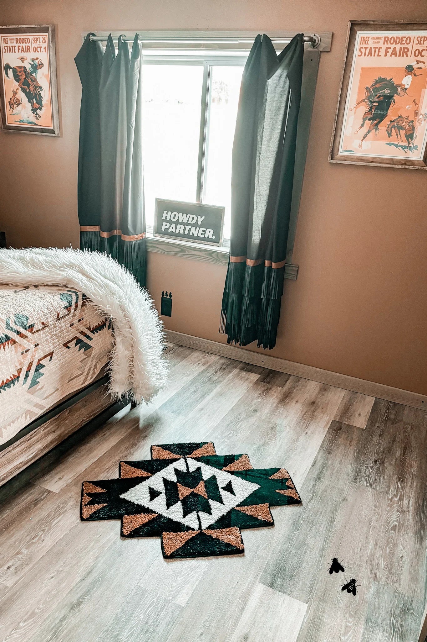 2 Fly Co. Rodeo Rug *Aztec
