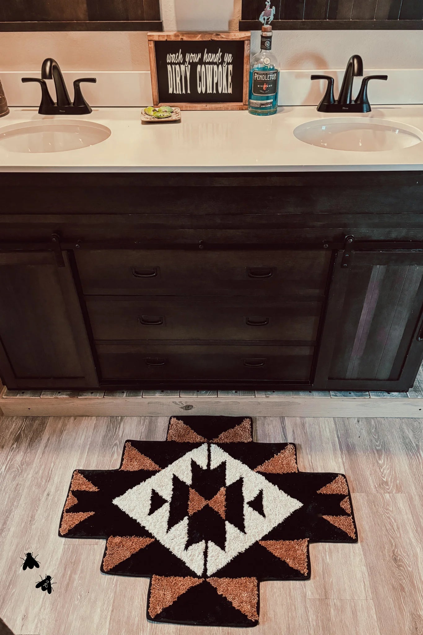 2 Fly Co. Rodeo Rug *Aztec