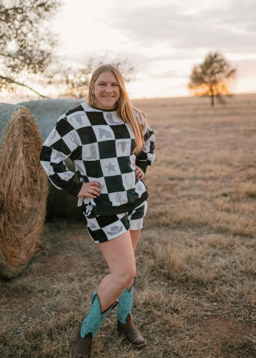 2 Fly Co. Check Your Cuddle Top – McQueeney Charm
