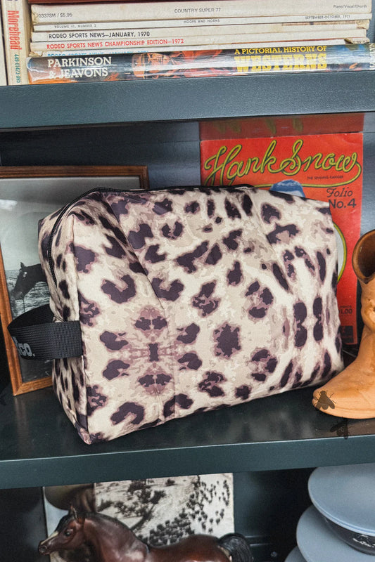 2 Fly Co. THAT TRAVELER BAG *LEOPARD